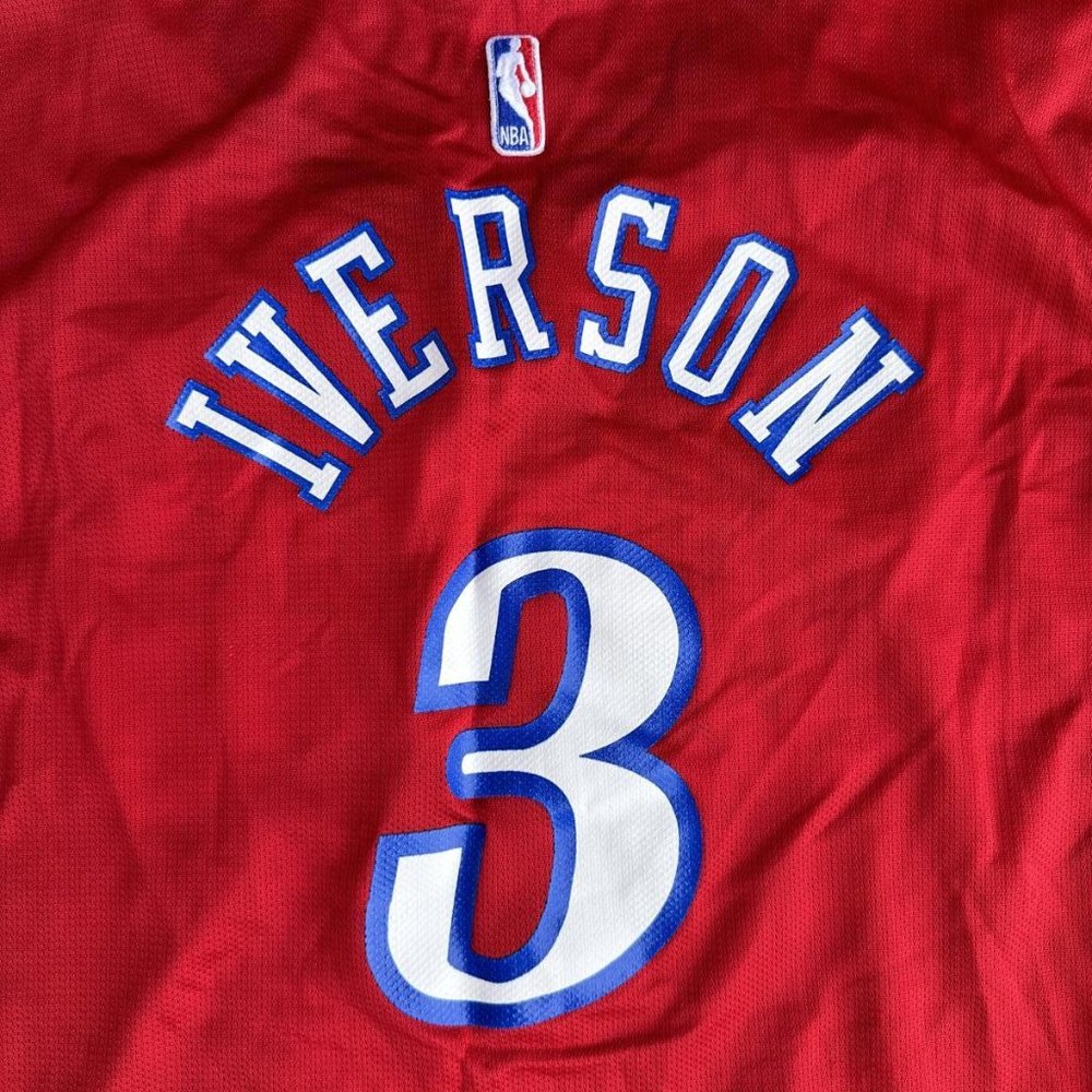 VINTAGE 90s "Sixers" NBA jersey